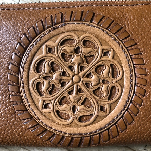 RARE Brighton Ferrara Medallion Zip Around Luggage Leather Crossbody Wallet Bag - Picture 5 of 17